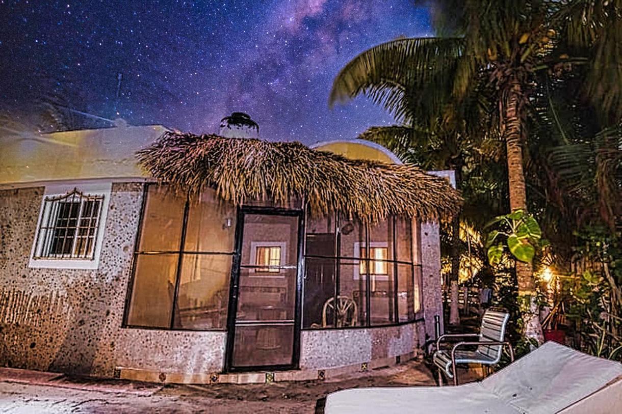 Antigua Lodge, 70 M From Sandy Beach El Cuyo Zewnętrze zdjęcie